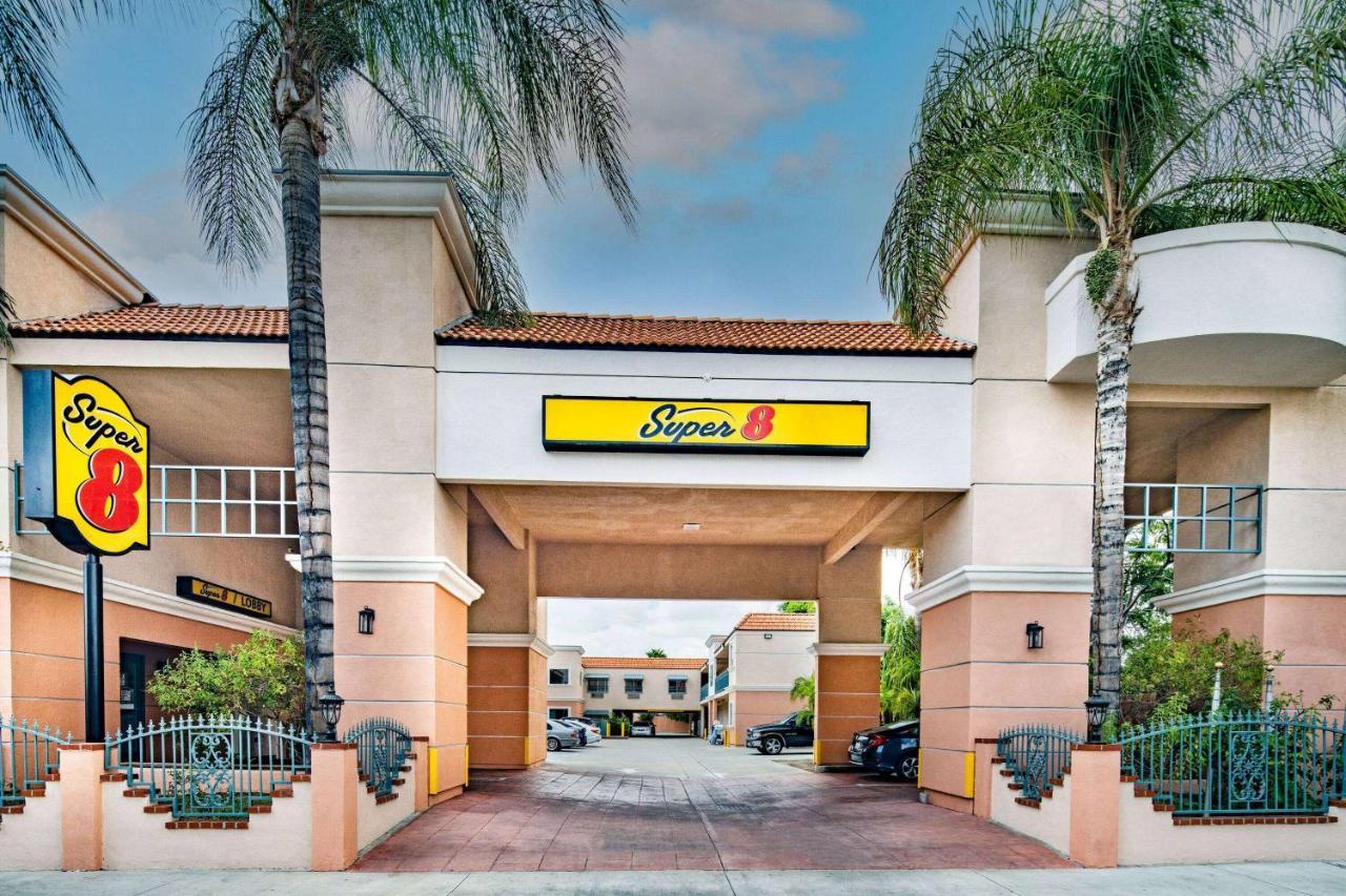 ซูเปอร์ 8 บาย วินด์แฮม นอร์ท ฮอลลีวูด Motel ลอสแอนเจลิส ภายนอก รูปภาพ