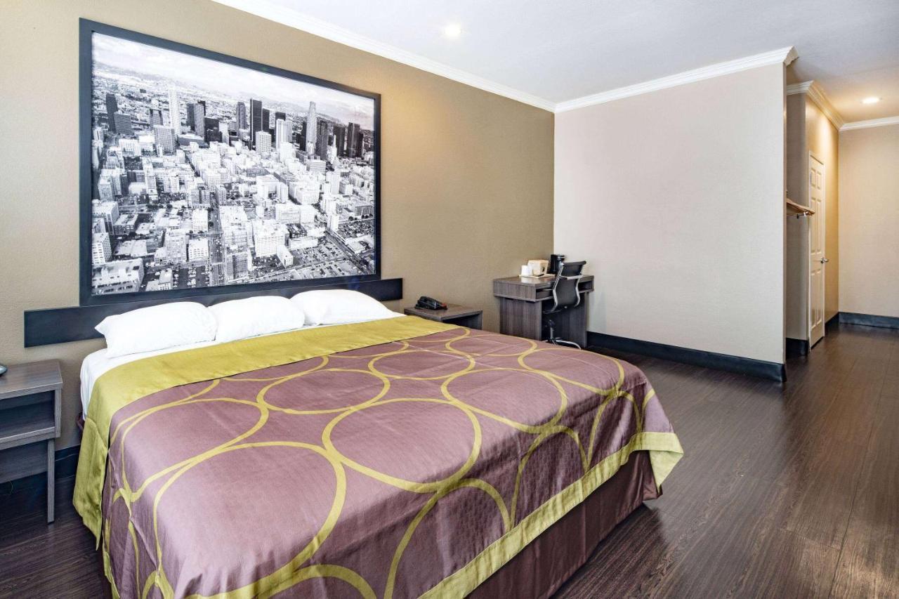 ซูเปอร์ 8 บาย วินด์แฮม นอร์ท ฮอลลีวูด Motel ลอสแอนเจลิส ภายนอก รูปภาพ