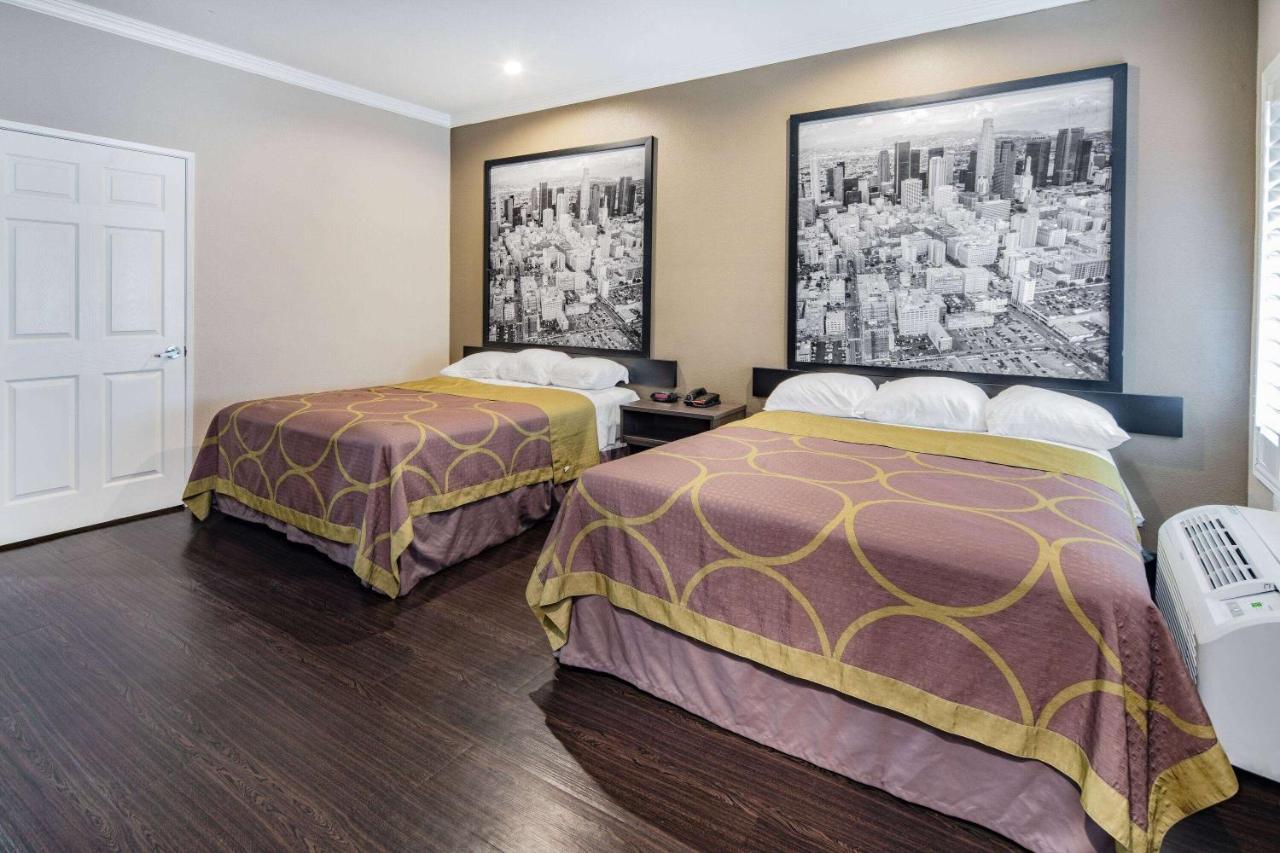 ซูเปอร์ 8 บาย วินด์แฮม นอร์ท ฮอลลีวูด Motel ลอสแอนเจลิส ภายนอก รูปภาพ