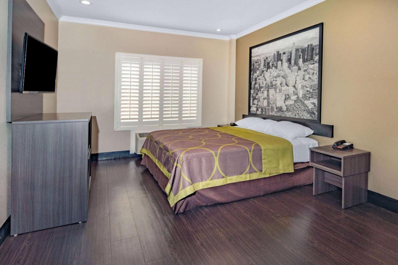 ซูเปอร์ 8 บาย วินด์แฮม นอร์ท ฮอลลีวูด Motel ลอสแอนเจลิส ภายนอก รูปภาพ
