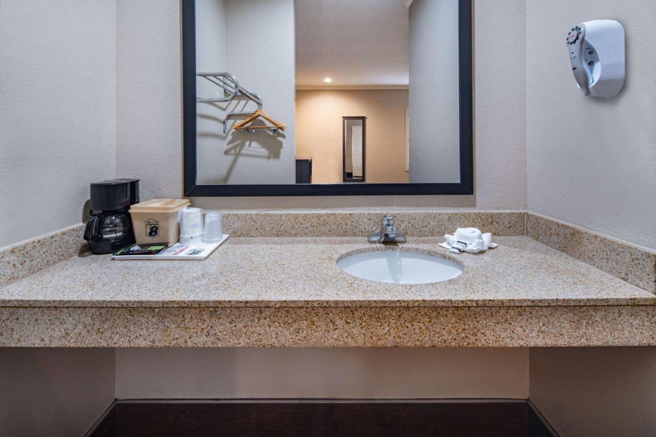ซูเปอร์ 8 บาย วินด์แฮม นอร์ท ฮอลลีวูด Motel ลอสแอนเจลิส ภายนอก รูปภาพ
